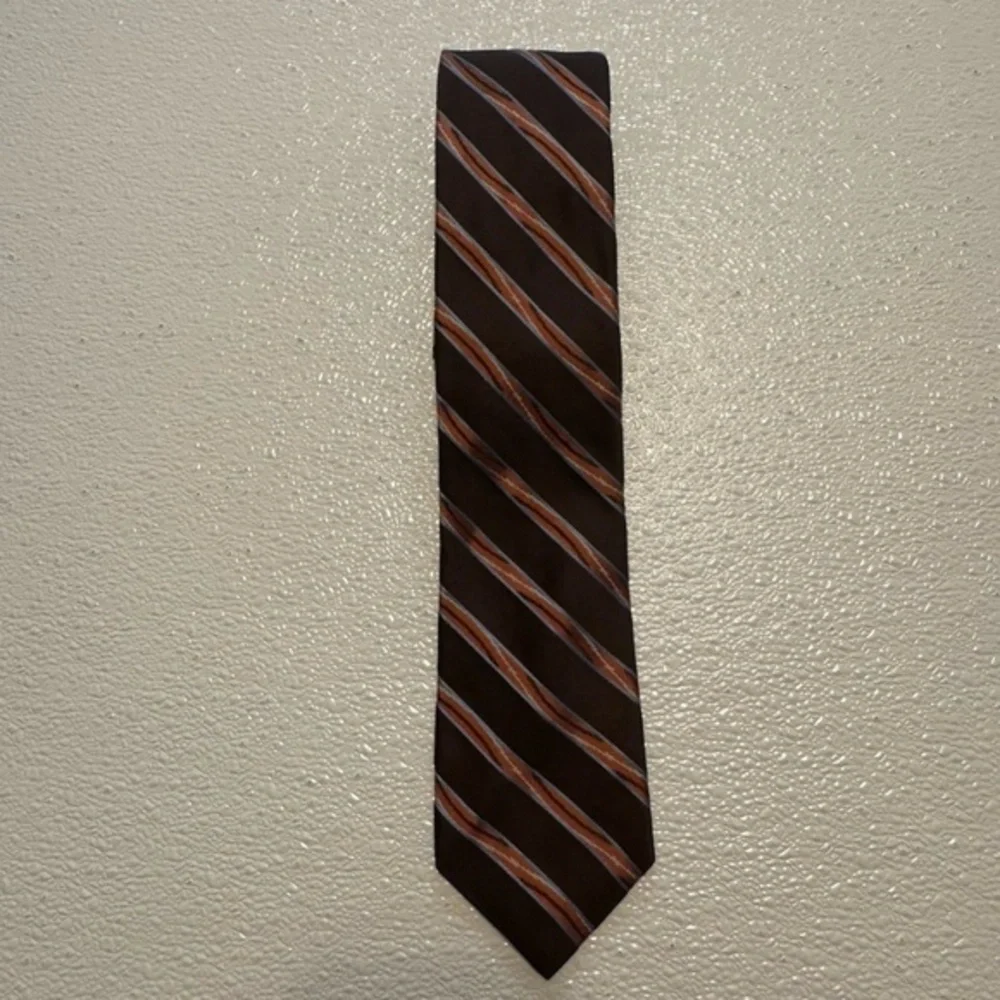 Robert Graham Multi-Color w/Stripes 100% Silk Tie - Made in U.S.A